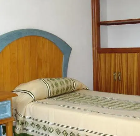 Torre Gerona Отель