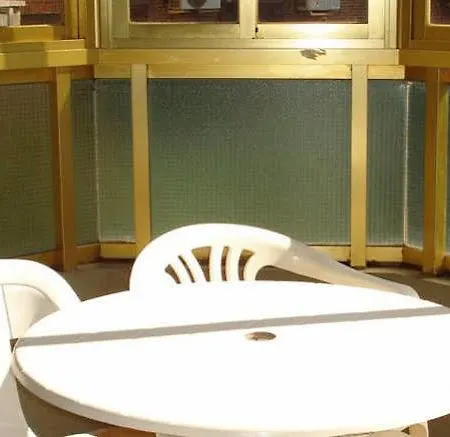 Torre Gerona Отель Бенидорм